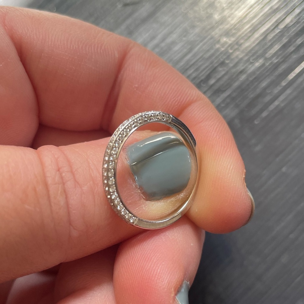 18k White Gold Custom Wedding Band